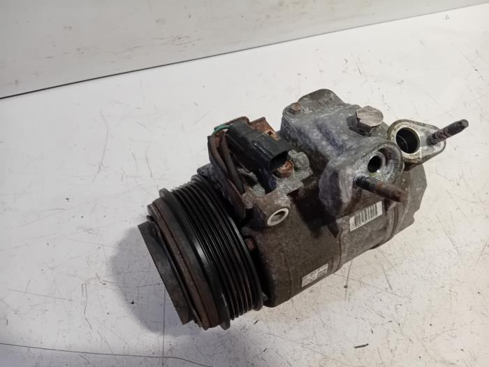 Gebruikte Aircopomp Ford Transit Connect Prijs € 200,00 Margeregeling aangeboden door Van der Ven Autorecycling B.V.