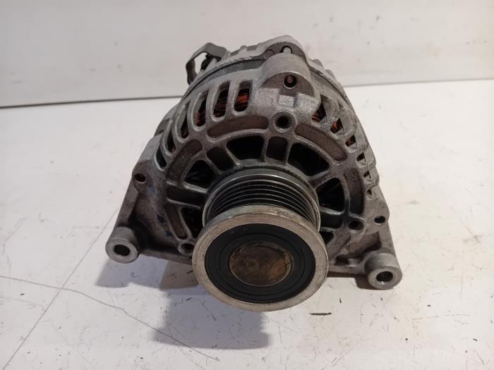 Gebruikte Dynamo Opel Adam Prijs € 25,00 Margeregeling aangeboden door Van der Ven Autorecycling B.V.