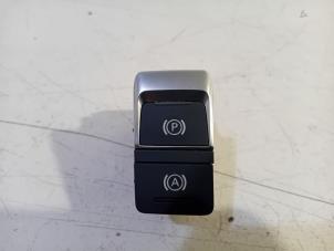 Gebruikte Handrem schakelaar Audi A6 Prijs € 17,00 Margeregeling aangeboden door Van der Ven Autorecycling B.V.