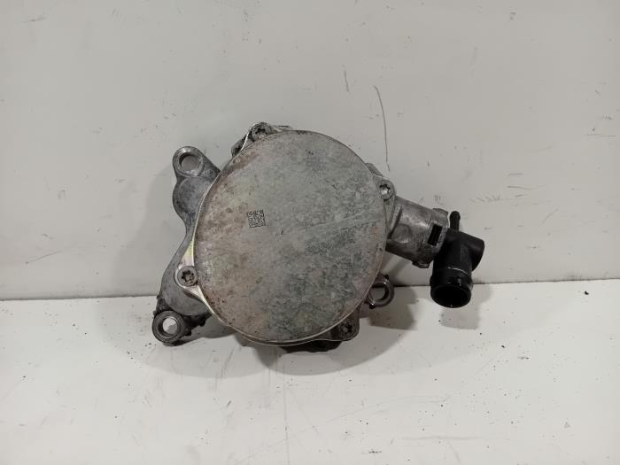 Gebruikte Vacuumpomp (Benzine) Renault Trafic Prijs € 50,00 Margeregeling aangeboden door Van der Ven Autorecycling B.V.