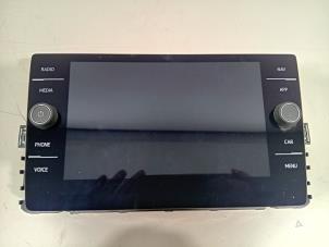 Gebruikte Display Interieur Volkswagen T-Roc Prijs € 215,00 Margeregeling aangeboden door Van der Ven Autorecycling B.V.