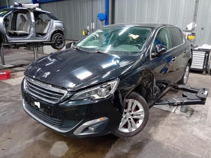 Cruise control sensor van een Peugeot 308 2014