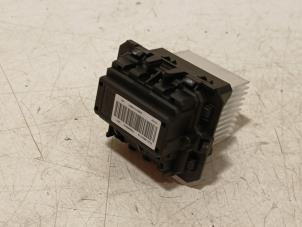 Gebruikte Diversen Peugeot 108 Prijs € 17,00 Margeregeling aangeboden door Van der Ven Autorecycling B.V.