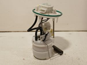 Gebruikte Tank element Pomp Peugeot 3008 Prijs € 95,00 Margeregeling aangeboden door Van der Ven Autorecycling B.V.