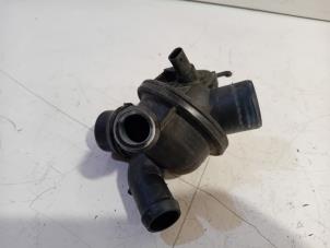 Gebruikte Thermostaathuis BMW 5-Serie Prijs € 31,00 Margeregeling aangeboden door Van der Ven Autorecycling B.V.