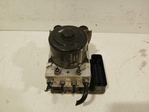 Gebruikte ABS Pomp Porsche Cayenne Prijs € 285,00 Margeregeling aangeboden door Van der Ven Autorecycling B.V.