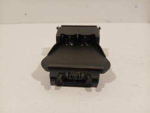 Gebruikte Sensor cruise control Mazda CX-5 Prijs € 56,00 Margeregeling aangeboden door Van der Ven Autorecycling B.V.