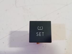 Gebruikte Sensor Bandenspanning Volkswagen Scirocco Prijs € 13,00 Margeregeling aangeboden door Van der Ven Autorecycling B.V.