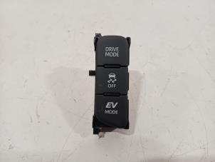 Gebruikte Schakelaar (diversen) Toyota Yaris Prijs € 17,00 Margeregeling aangeboden door Van der Ven Autorecycling B.V.