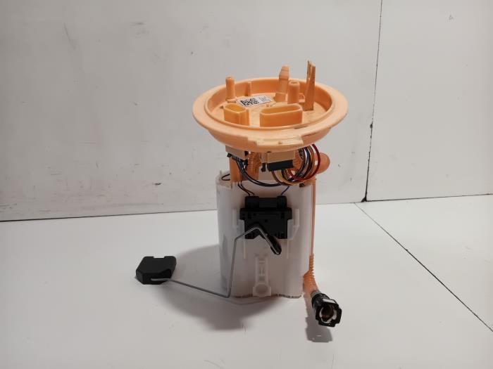 Gebruikte Tank element Pomp Volkswagen Passat Prijs € 31,00 Margeregeling aangeboden door Van der Ven Autorecycling B.V.