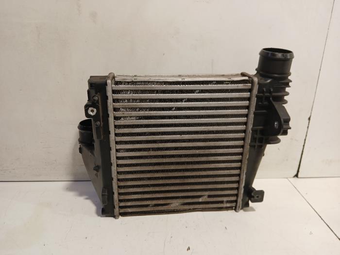 Gebruikte Intercooler Opel Combo Prijs € 109,00 Margeregeling aangeboden door Van der Ven Autorecycling B.V.