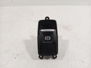 Gebruikte Handrem schakelaar BMW X1 Prijs € 21,00 Margeregeling aangeboden door Van der Ven Autorecycling B.V.