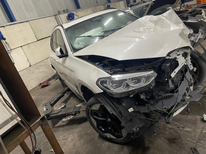 Computer Body Control van een BMW iX3 2021