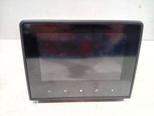 Gebruikte Display Interieur Renault Clio Prijs € 127,00 Margeregeling aangeboden door Van der Ven Autorecycling B.V.