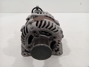 Gebruikte Dynamo Renault Scenic Prijs € 56,00 Margeregeling aangeboden door Van der Ven Autorecycling B.V.