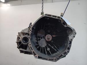 Gebruikte Versnellingsbak Opel Vivaro Prijs € 674,99 Margeregeling aangeboden door Van der Ven Autorecycling B.V.