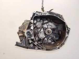 Gebruikte Versnellingsbak Peugeot 207 Prijs € 150,00 Margeregeling aangeboden door Van der Ven Autorecycling B.V.