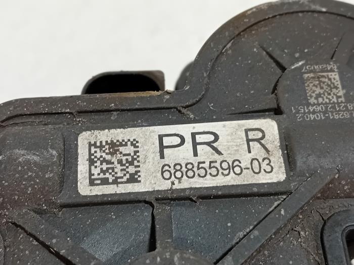 Remklauw (Tang) rechts-achter van een Mini ONE 2021