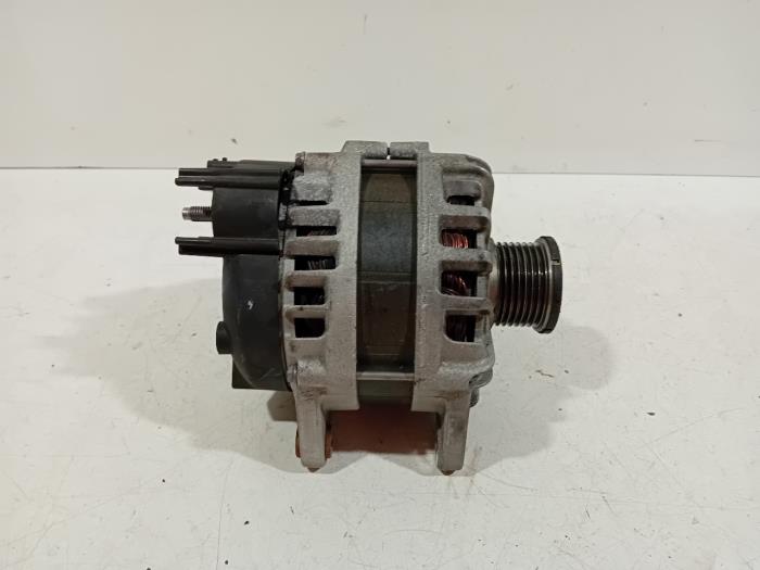 Dynamo van een Nissan Micra 2020