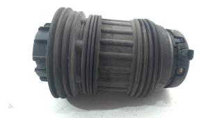 Gebruikte Luchtbalg Porsche Panamera Prijs € 210,00 Margeregeling aangeboden door Van der Ven Autorecycling B.V.