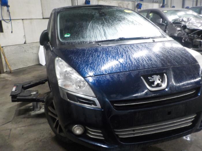 Stuurbekrachtiging Pomp van een Peugeot 3008 2010