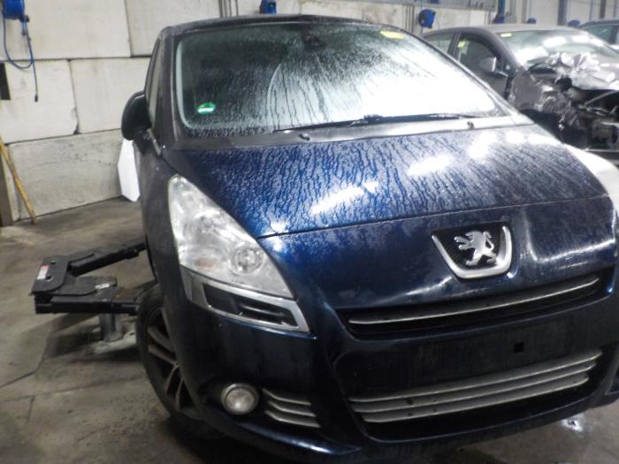 Stuurbekrachtiging Pomp van een Peugeot 3008 2010