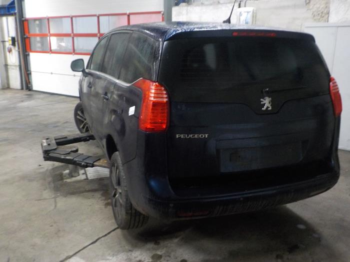 Stuurbekrachtiging Pomp van een Peugeot 5008 2010