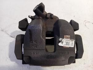 Gebruikte Remklauw (Tang) rechts-voor Peugeot 3008 Prijs € 30,00 Margeregeling aangeboden door Van der Ven Autorecycling B.V.