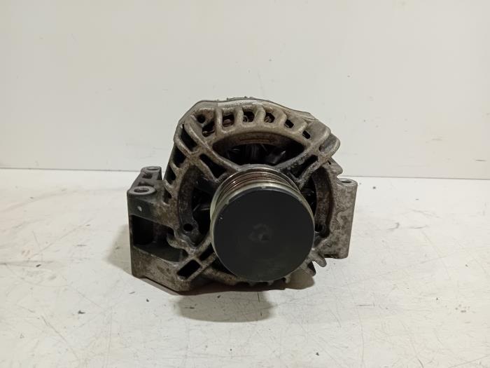 Dynamo van een Fiat Doblo 2018