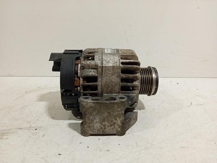 Dynamo van een Fiat Doblo 2018