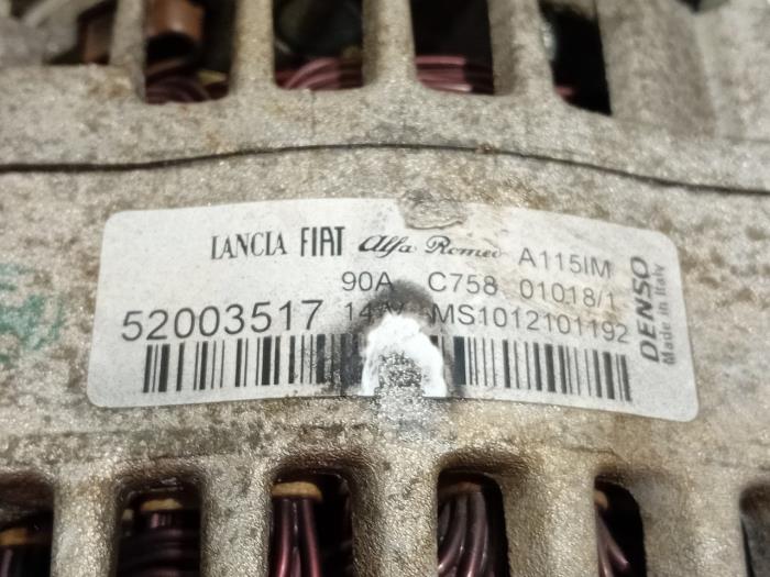 Dynamo van een Fiat Doblo 2018