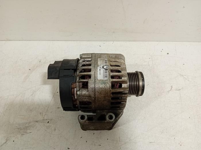 Dynamo van een Fiat Doblo 2018