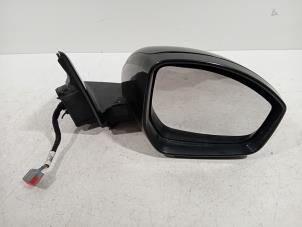 Gebruikte Spiegel Buiten rechts Landrover Range Rover Prijs € 395,00 Margeregeling aangeboden door Van der Ven Autorecycling B.V.