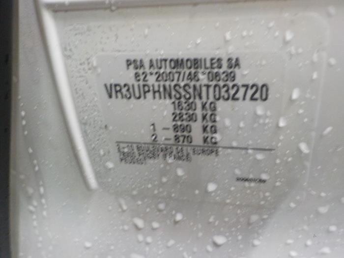 Rembekrachtiger van een DS Automobiles DS3 Crossback 2022