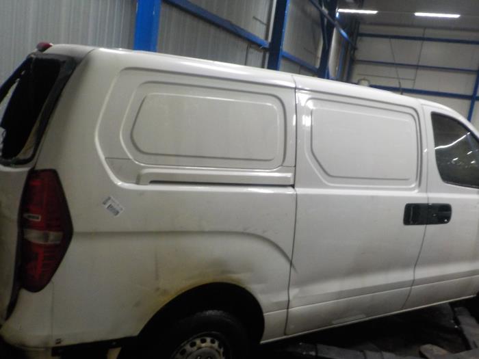 Schokdemperpoot links-voor van een Hyundai H200 2008