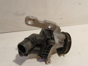 Gebruikte Waterpomp Volvo XC40 Prijs € 138,00 Margeregeling aangeboden door Van der Ven Autorecycling B.V.