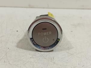 Gebruikte Start/Stop schakelaar Lexus GS 400 Prijs € 25,00 Margeregeling aangeboden door Van der Ven Autorecycling B.V.