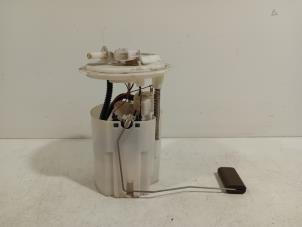 Gebruikte Tank element Pomp Renault Megane Prijs € 45,00 Margeregeling aangeboden door Van der Ven Autorecycling B.V.