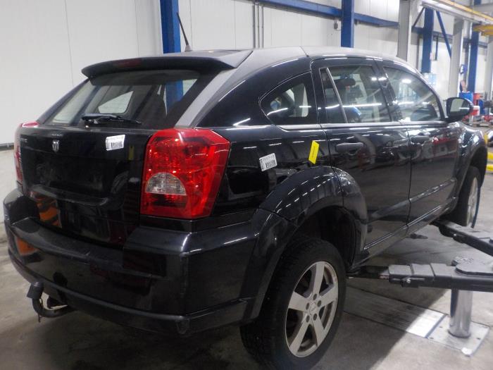 Motor van een Dodge Avenger 2007