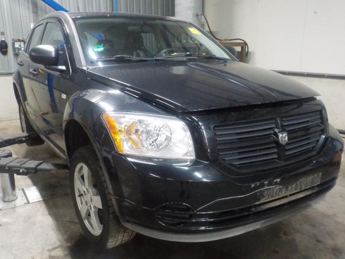 Motor van een Dodge Avenger 2007