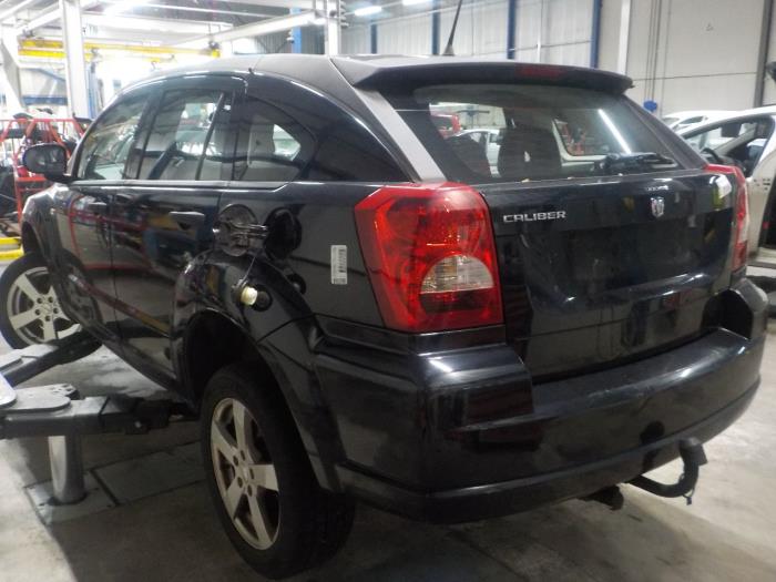 Motor van een Dodge Avenger 2007