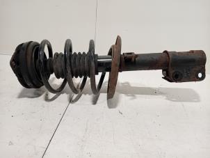 Gebruikte Mac Phersonpoot links-voor Renault Megane Prijs € 20,00 Margeregeling aangeboden door Van der Ven Autorecycling B.V.