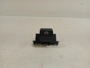 Gebruikte Handrem schakelaar Volvo V60 Prijs € 10,00 Margeregeling aangeboden door Van der Ven Autorecycling B.V.