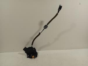 Gebruikte Deurslot Mechaniek 4Deurs links-voor Ford KA Prijs € 85,00 Margeregeling aangeboden door Van der Ven Autorecycling B.V.