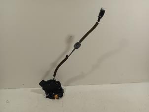 Gebruikte Deurslot Mechaniek 4Deurs links-voor Ford KA Prijs € 85,00 Margeregeling aangeboden door Van der Ven Autorecycling B.V.