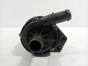 Gebruikte Waterpomp Renault Captur Prijs € 110,00 Margeregeling aangeboden door Van der Ven Autorecycling B.V.