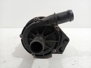 Gebruikte Waterpomp Renault Clio Prijs € 110,00 Margeregeling aangeboden door Van der Ven Autorecycling B.V.