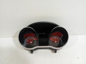 Gebruikte Instrumentenpaneel Mercedes GLK-Klasse Prijs € 285,00 Margeregeling aangeboden door Van der Ven Autorecycling B.V.