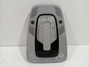 Gebruikte Binnenverlichting voor Audi Q5 Prijs € 140,00 Margeregeling aangeboden door Van der Ven Autorecycling B.V.