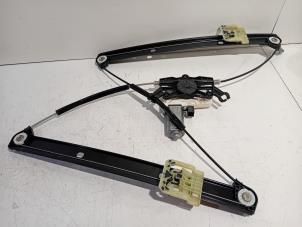 Gebruikte Raammechaniek 4Deurs rechts-voor Audi Q5 Prijs € 55,00 Margeregeling aangeboden door Van der Ven Autorecycling B.V.